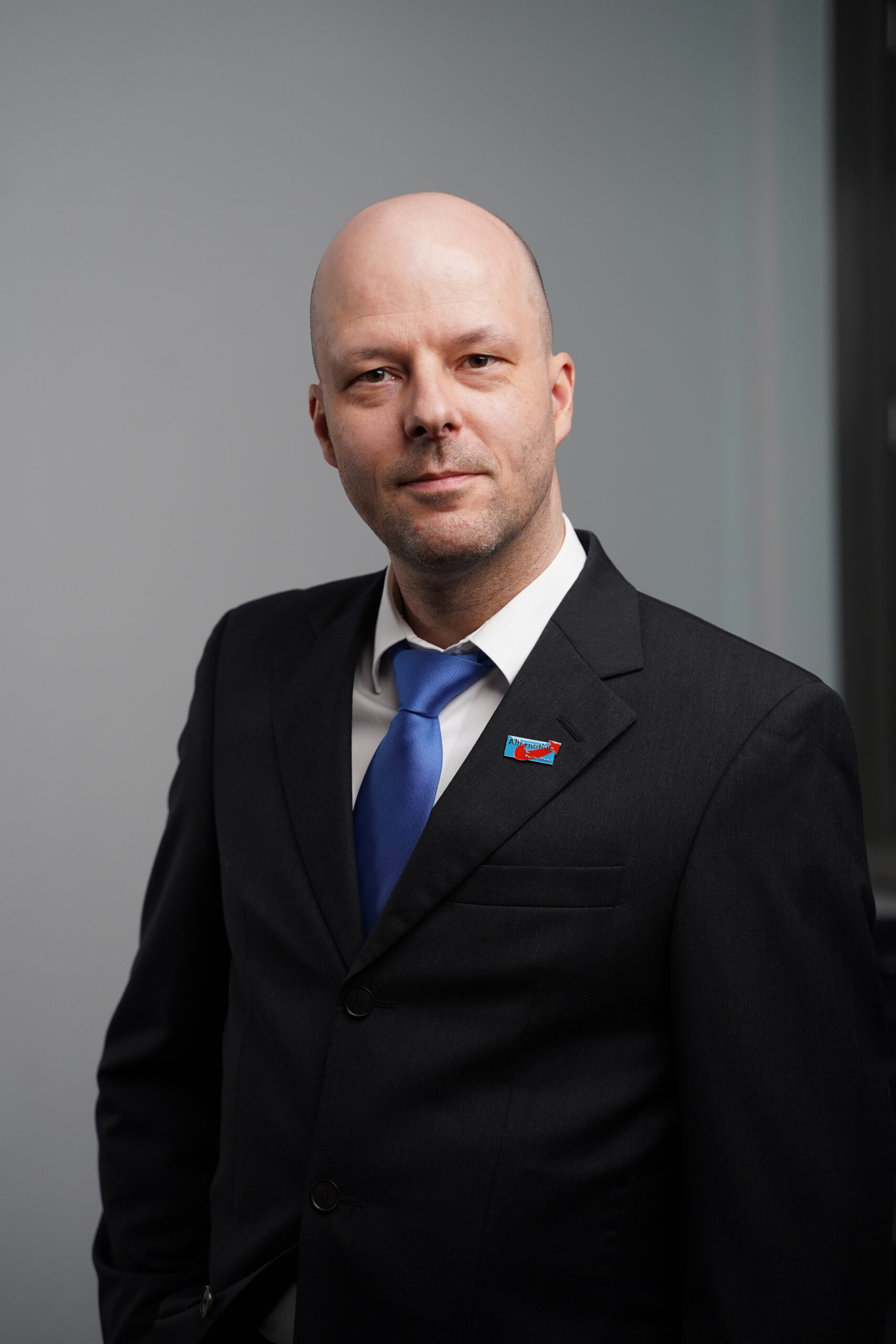 Sascha S. Menkhaus